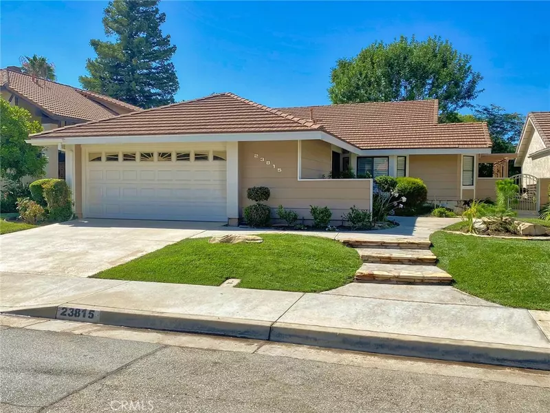 23815 Via Turina, Valencia, CA 91355