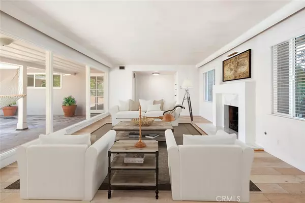 Valley Glen, CA 91401,5920 Hillview Park AVE