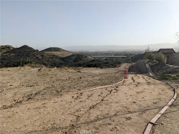 60 COYA TRL, Chatsworth, CA 91311