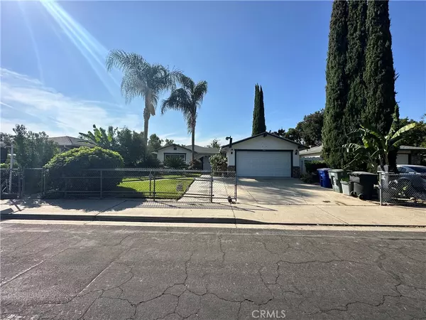 3028 Penny LN, Modesto, CA 95354