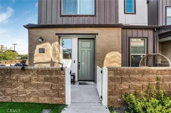 215 Red Brick DR #1,  Simi Valley,  CA 93065