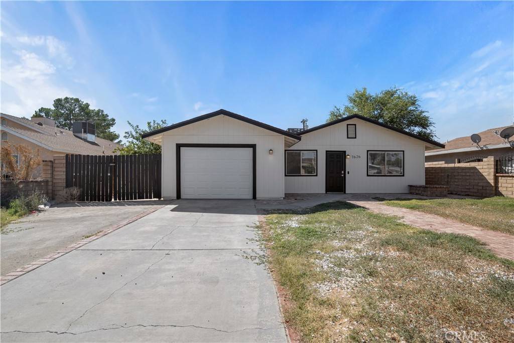 7626 Xavier AVE, California City, CA 93505