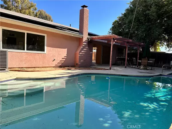 West Hills, CA 91307,23712 Highlander RD