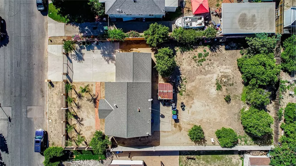 8335 Quartz AVE, Winnetka, CA 91306