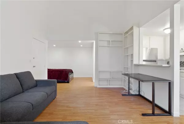 Agoura Hills, CA 91301,28947 Thousand Oaks BLVD #225