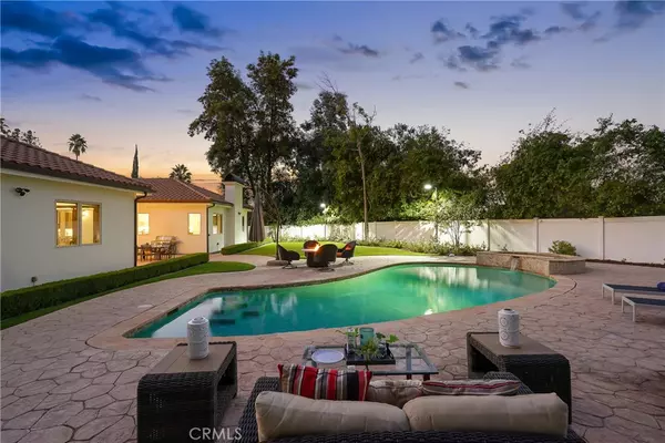 Tarzana, CA 91356,5068 Calvin AVE