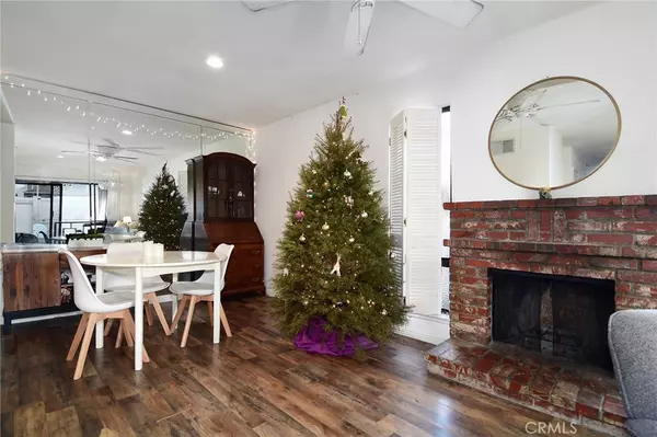 Agoura Hills, CA 91301,28527 Conejo View DR