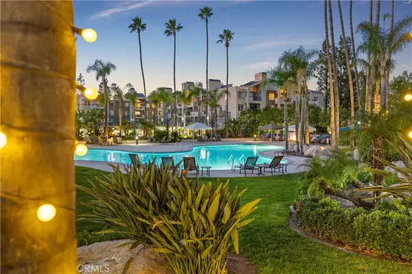 Woodland Hills, CA 91367,5530 Owensmouth AVE #313