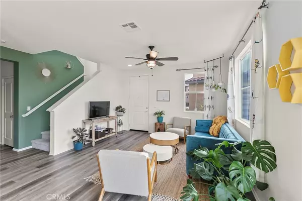 Santa Paula, CA 93060,1921 Hass CT