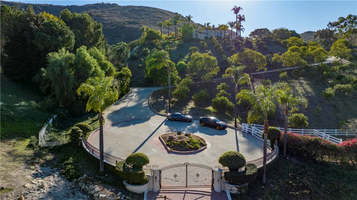 Camarillo, CA 93012,12916 Andalusia DR