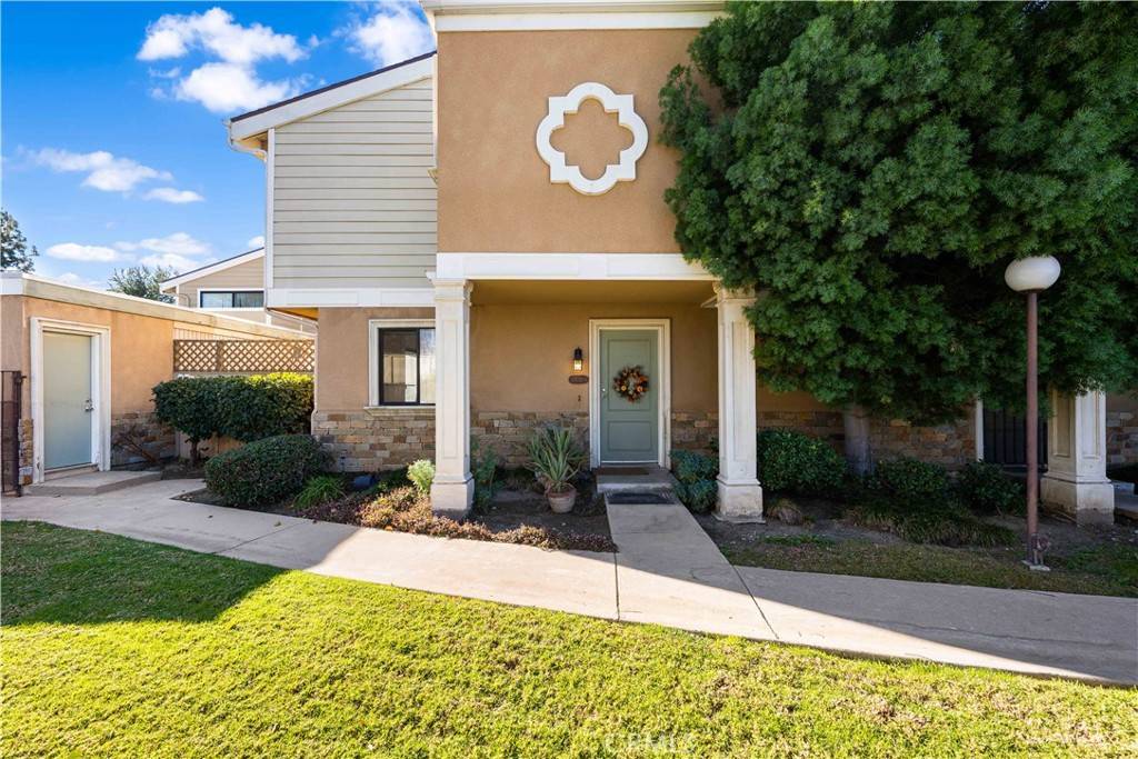 10730 Woodley AVE #6, Granada Hills, CA 91344