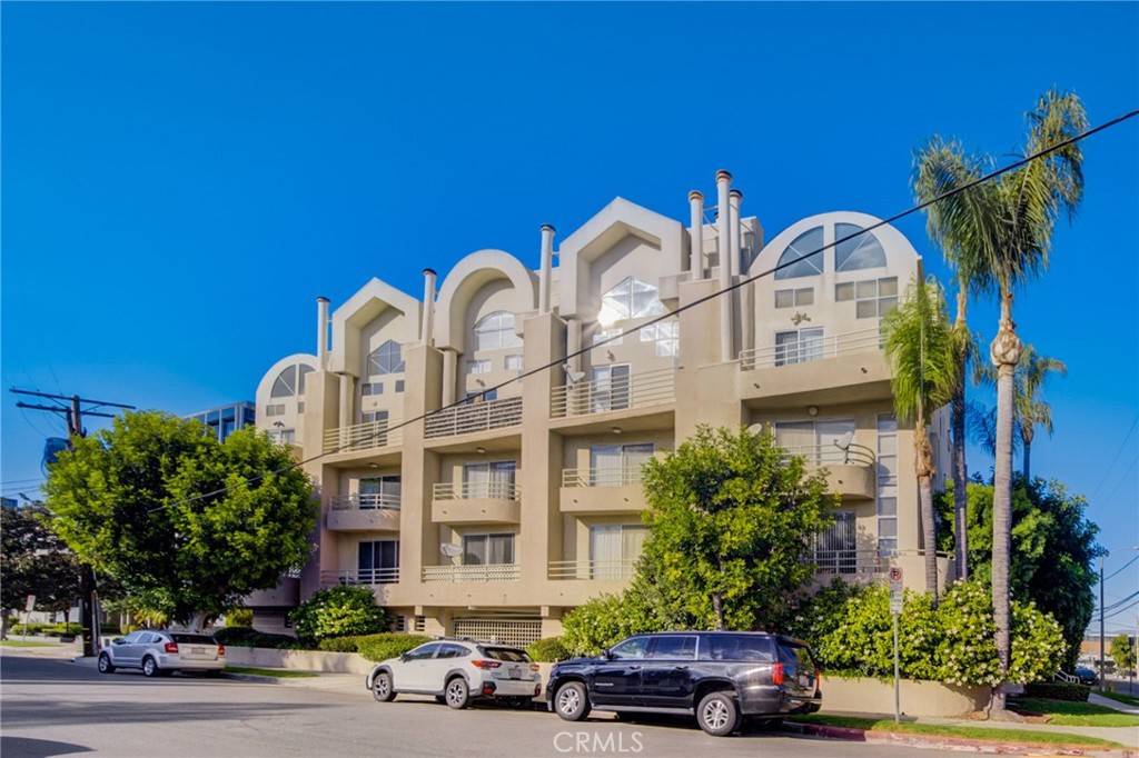 4549 Haskell AVE #8, Encino, CA 91436