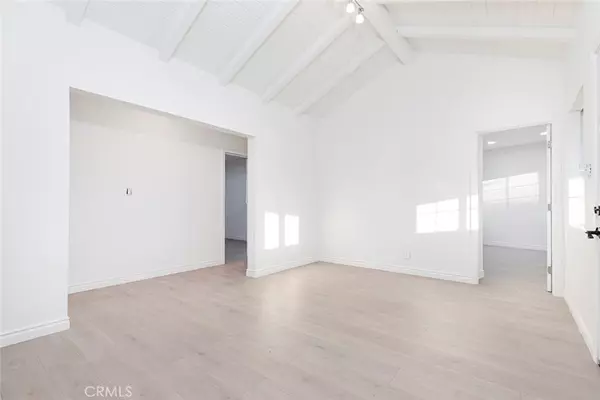 Pacoima, CA 91331,11066 De Haven AVE