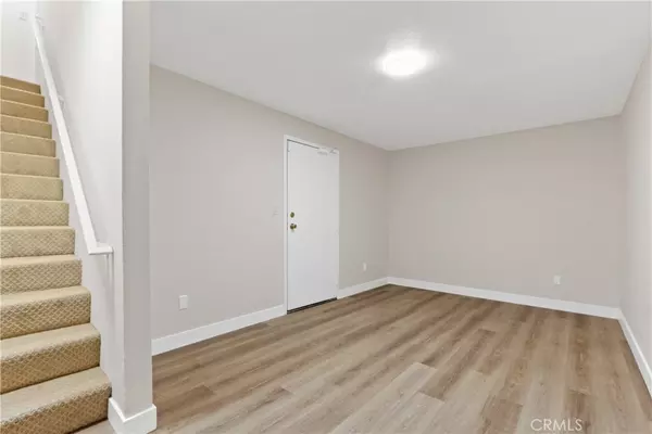 Reseda, CA 91335,19540 Sherman WAY #502