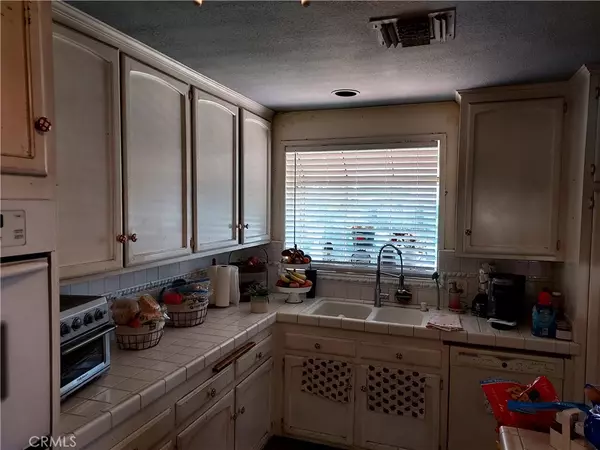 North Hills, CA 91343,15533 Labrador ST