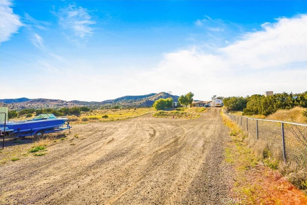 34119 Red Rover Mine RD, Acton, CA 93510