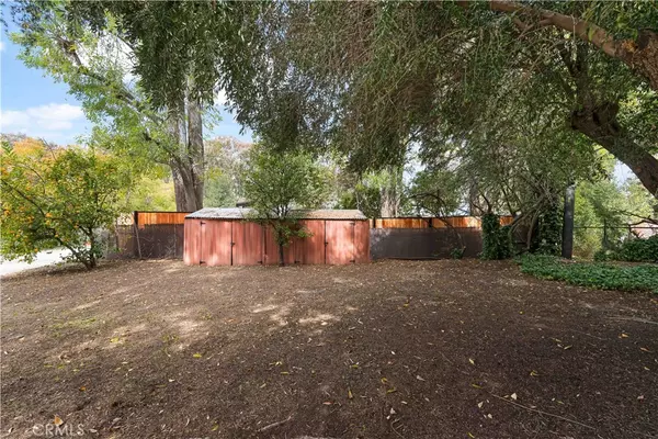 1674 La Jolla DR Thousand Oaks, CA 91362