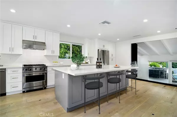 Woodland Hills, CA 91364,5326 Elvira RD