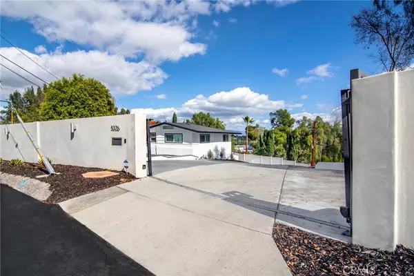 Woodland Hills, CA 91364,5326 Elvira RD