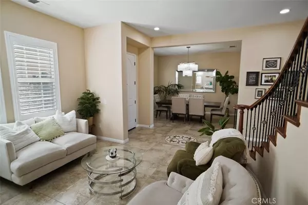 Canyon Country, CA 91387,27423 English Ivy LN