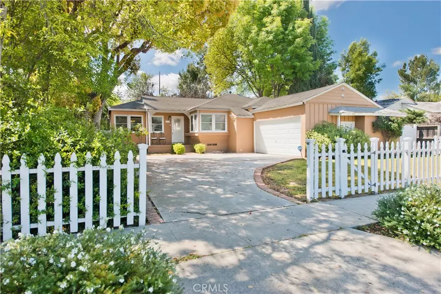 19120 Bessemer ST, Tarzana, CA 91335