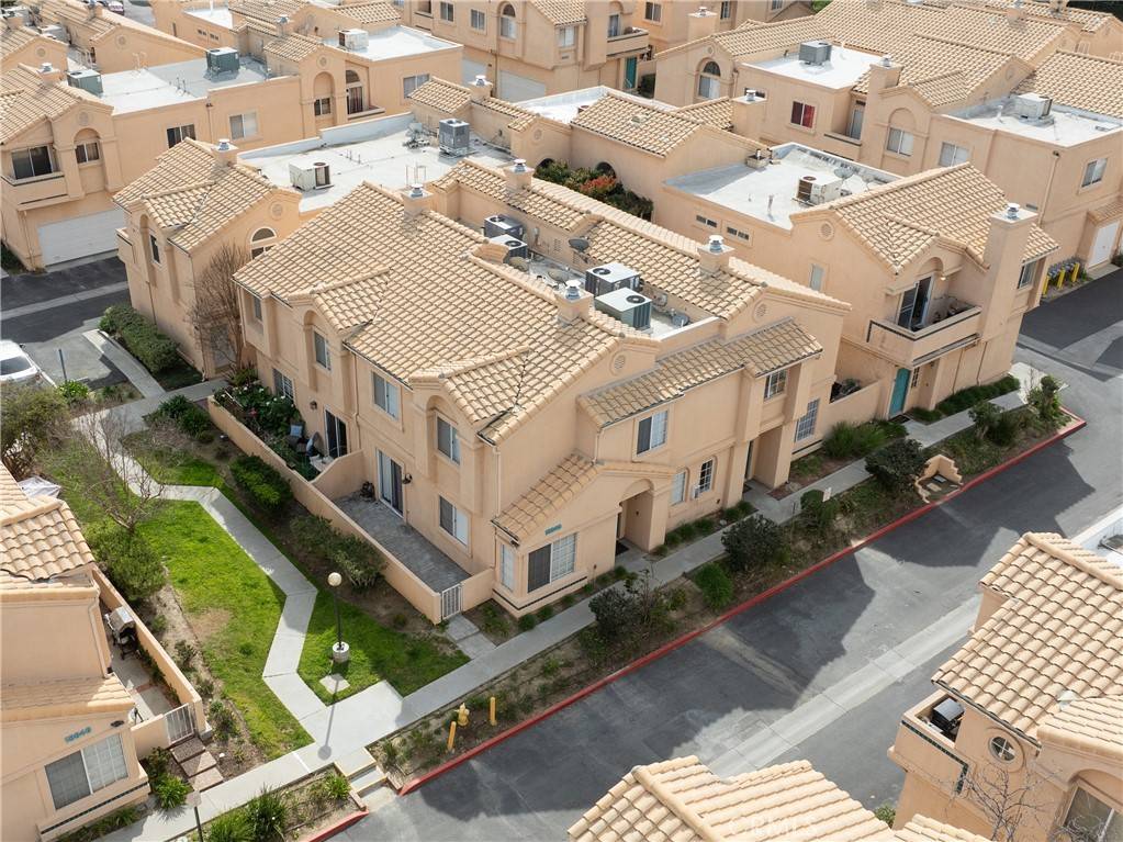 Newhall, CA 91321,18840 Vista Del Canon #A