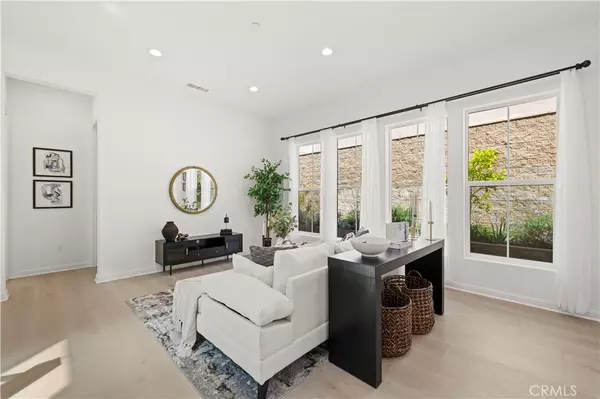 Porter Ranch, CA 91326,20827 W Bur Oak CIR