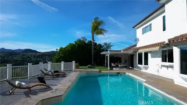 Westlake Village, CA 91361,3563 Twin Lake