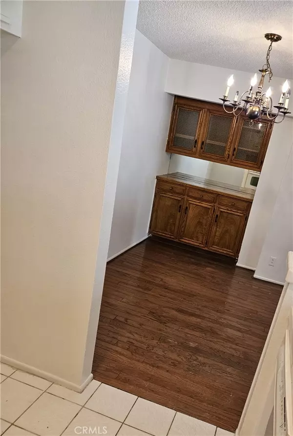 Van Nuys, CA 91406,7135 Firmament AVE #8