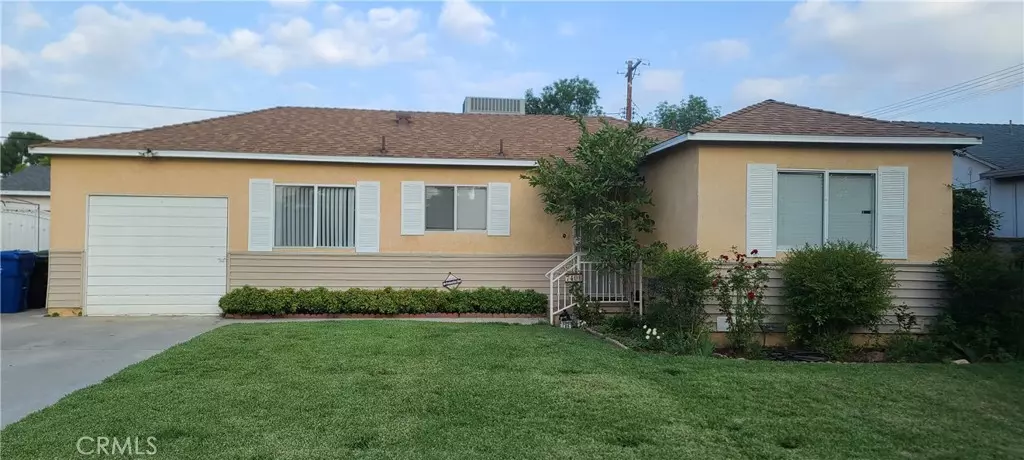 Van Nuys, CA 91406,7408 Oak Park AVE