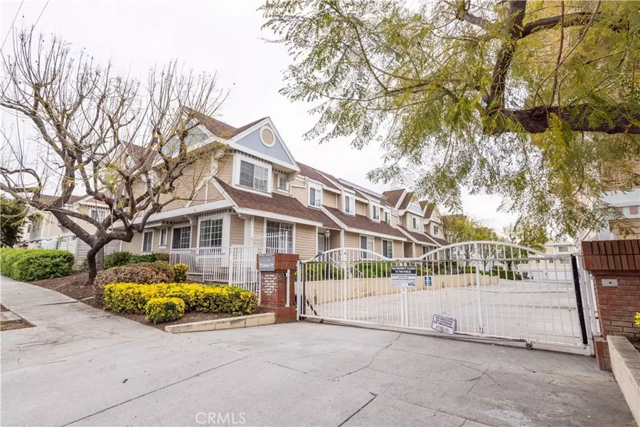 13750 Hubbard ST #80, Sylmar, CA 91342