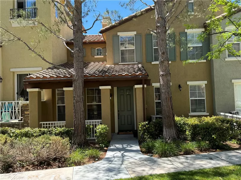 28154 Ashbrook LN, Valencia, CA 91354
