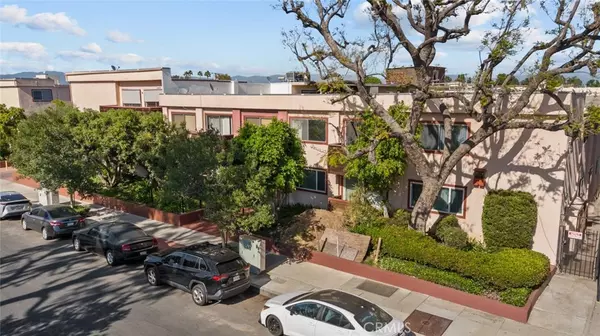 Encino, CA 91316,5400 Newcastle AVE #42