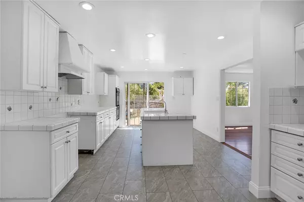 Sylmar, CA 91342,13501 Egbert ST