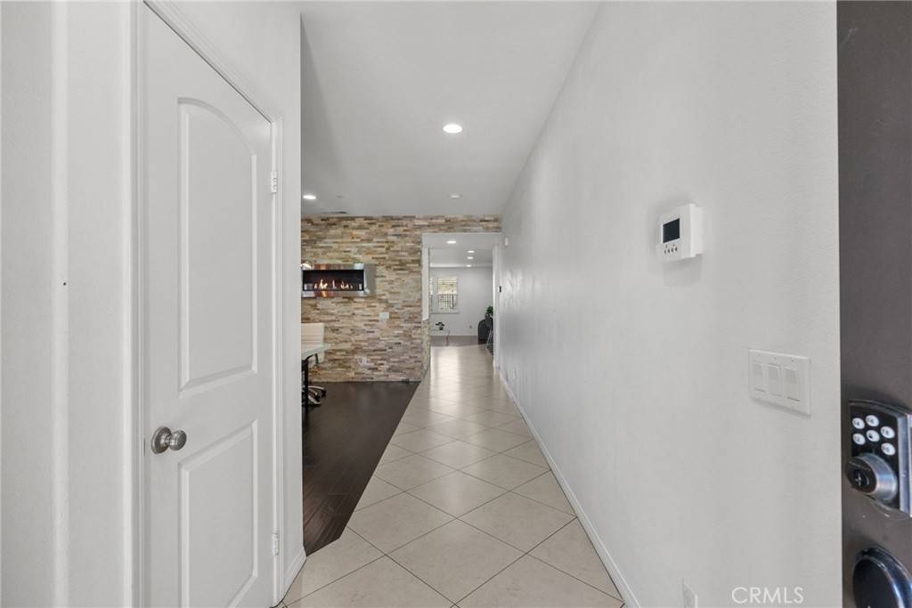 Saugus, CA 91350,27295 Ardella PL