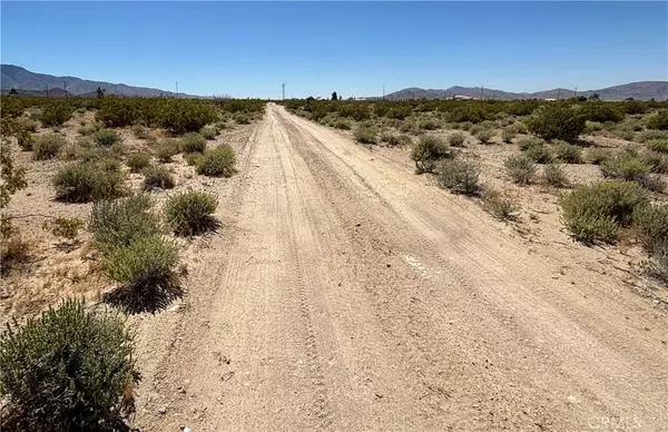 Lucerne Valley, CA 92356,0 Valinda ST
