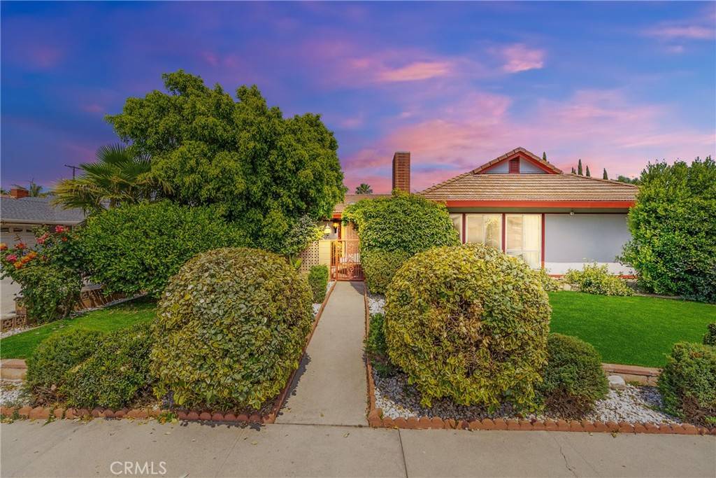 9604 Swinton AVE, North Hills, CA 91343