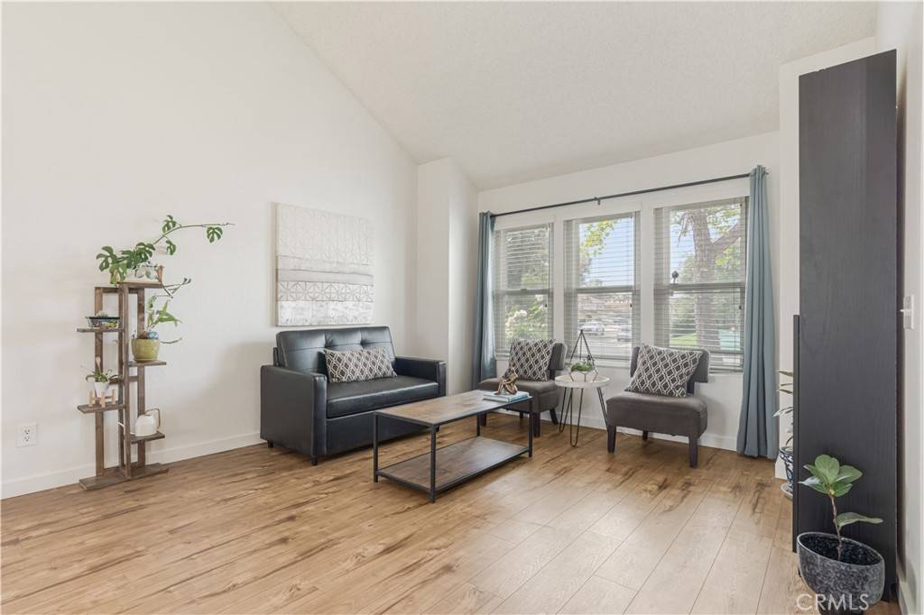 Camarillo, CA 93012,1605 Ridgewood DR