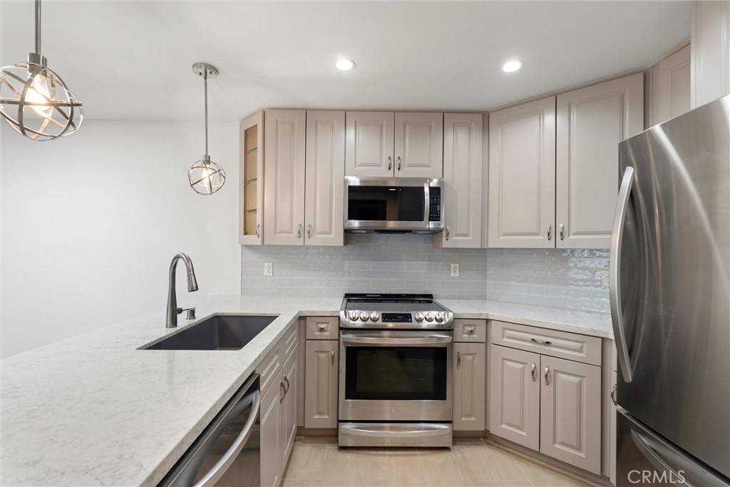 5190 E. Colorado Street #308, Long Beach, CA 90814