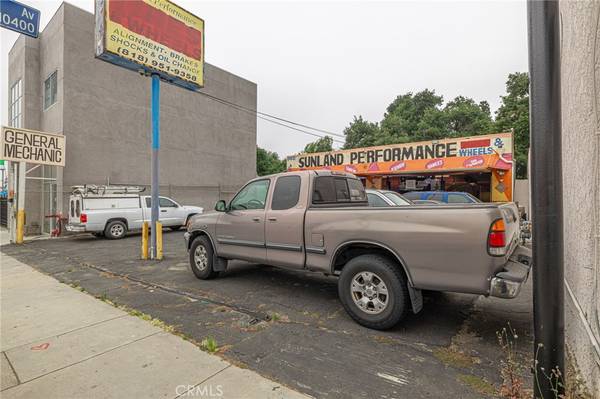 Sunland, CA 91040,8431 Foothill BLVD