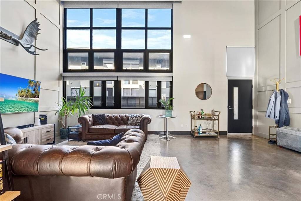 West Hollywood, CA 90046,1037 N Laurel AVE #15B