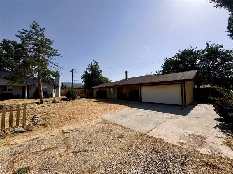 21401 Brook DR, Tehachapi, CA 93561