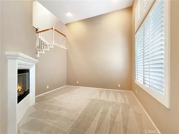Valencia, CA 91355,26833 Shorebreak LN #32