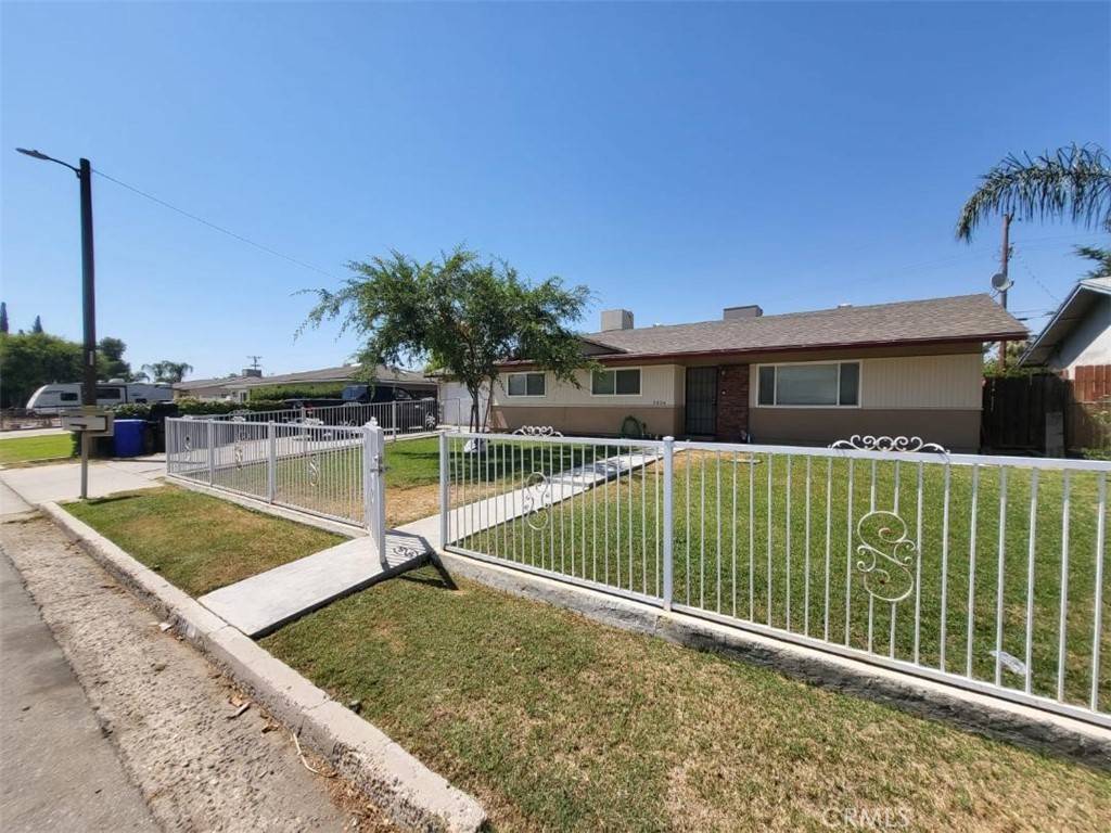 8804 Ponderosa AVE, Bakersfield, CA 93306