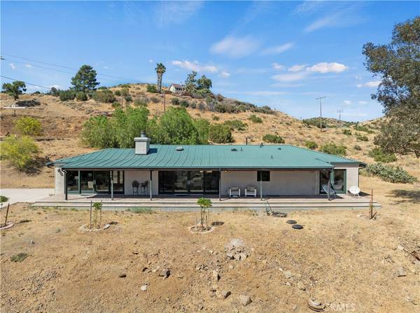 9200 Old Stage RD, Agua Dulce, CA 91390
