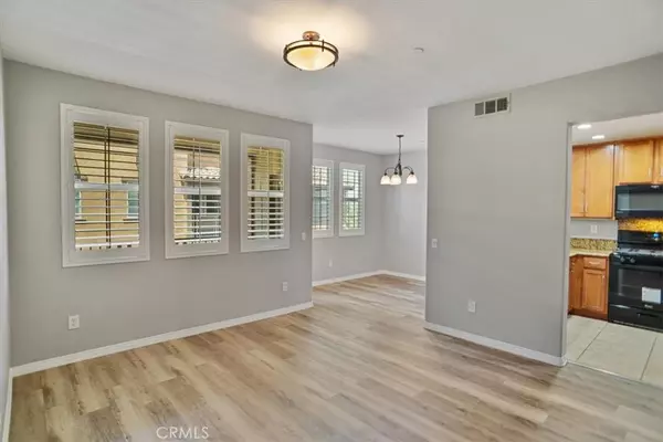 Valencia, CA 91354,28580 Herrera ST