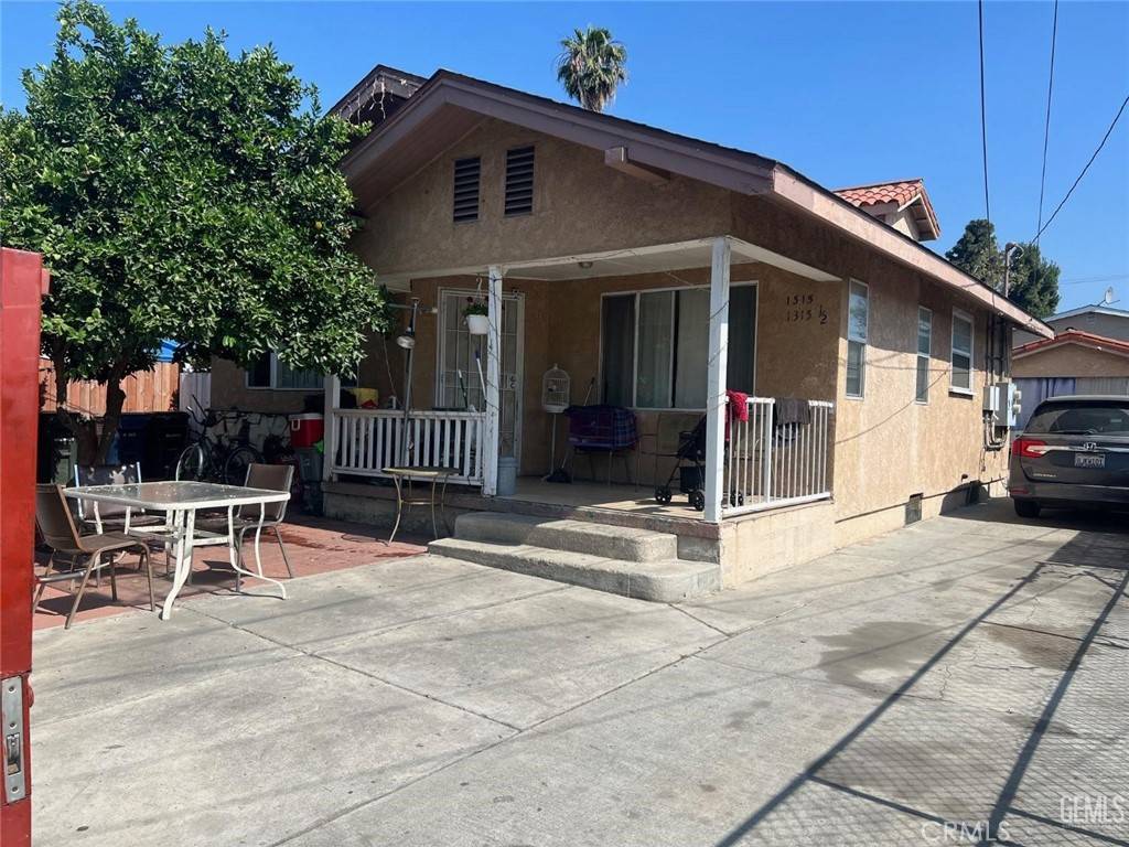 Los Angeles, CA 90001,1315 E 68th ST