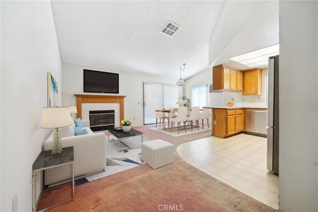 Rosamond, CA 93560,3284 Voyager ST