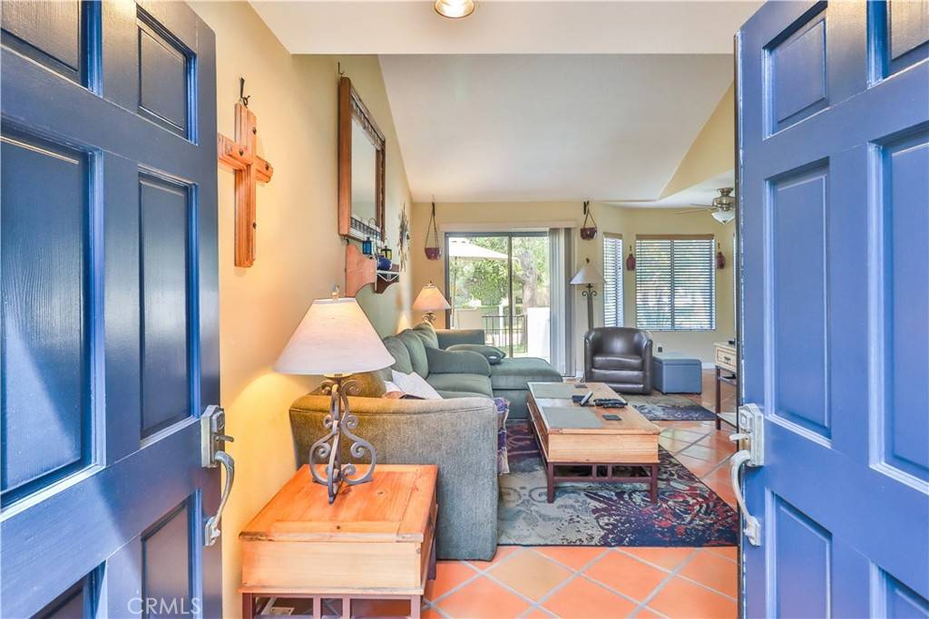 Camarillo, CA 93012,863 Paseo Tosamar