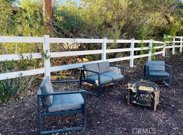 Chatsworth, CA 91311,22231 Chatsworth